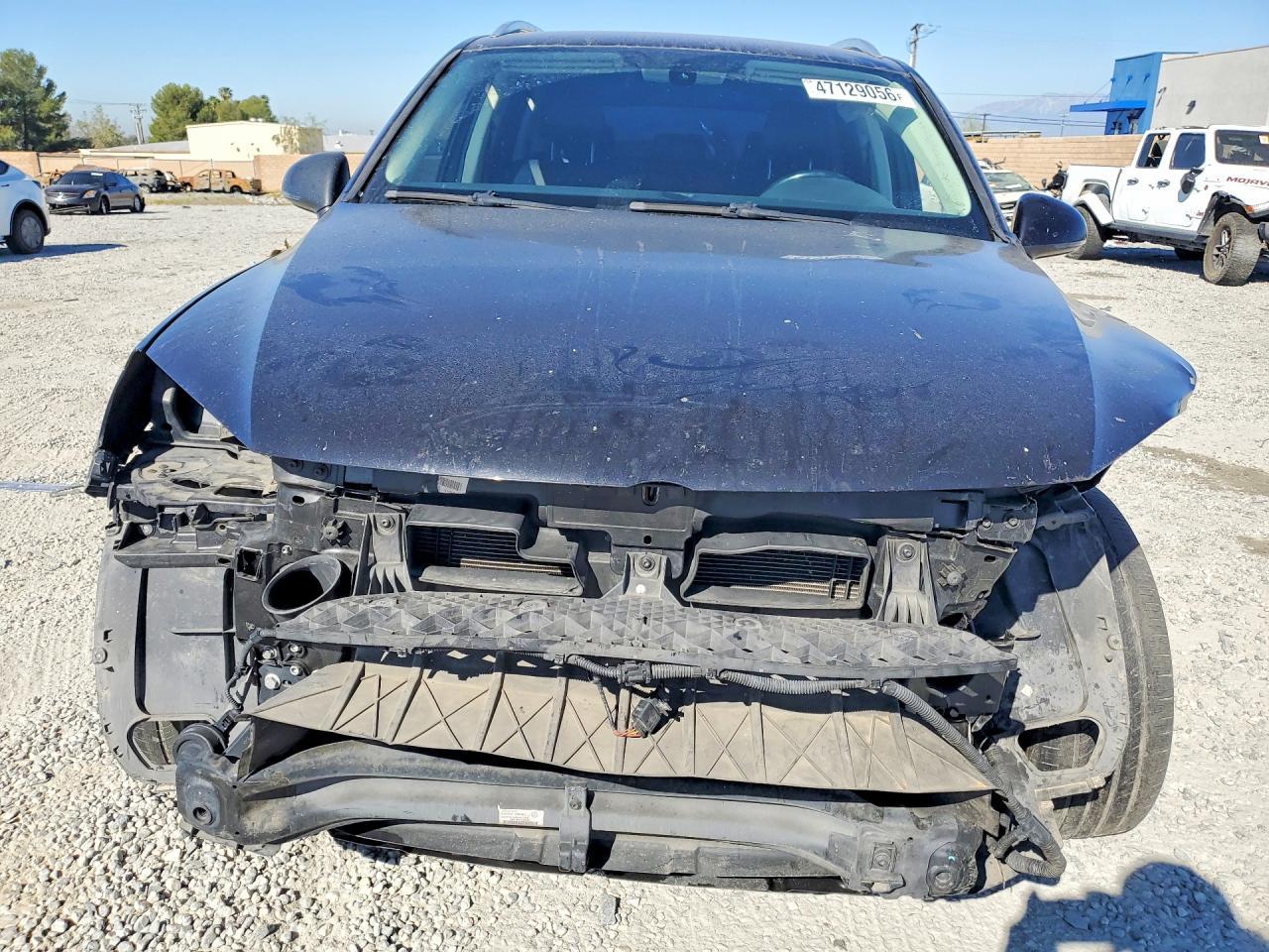 2015 Volkswagen Touareg V6 - Image 5