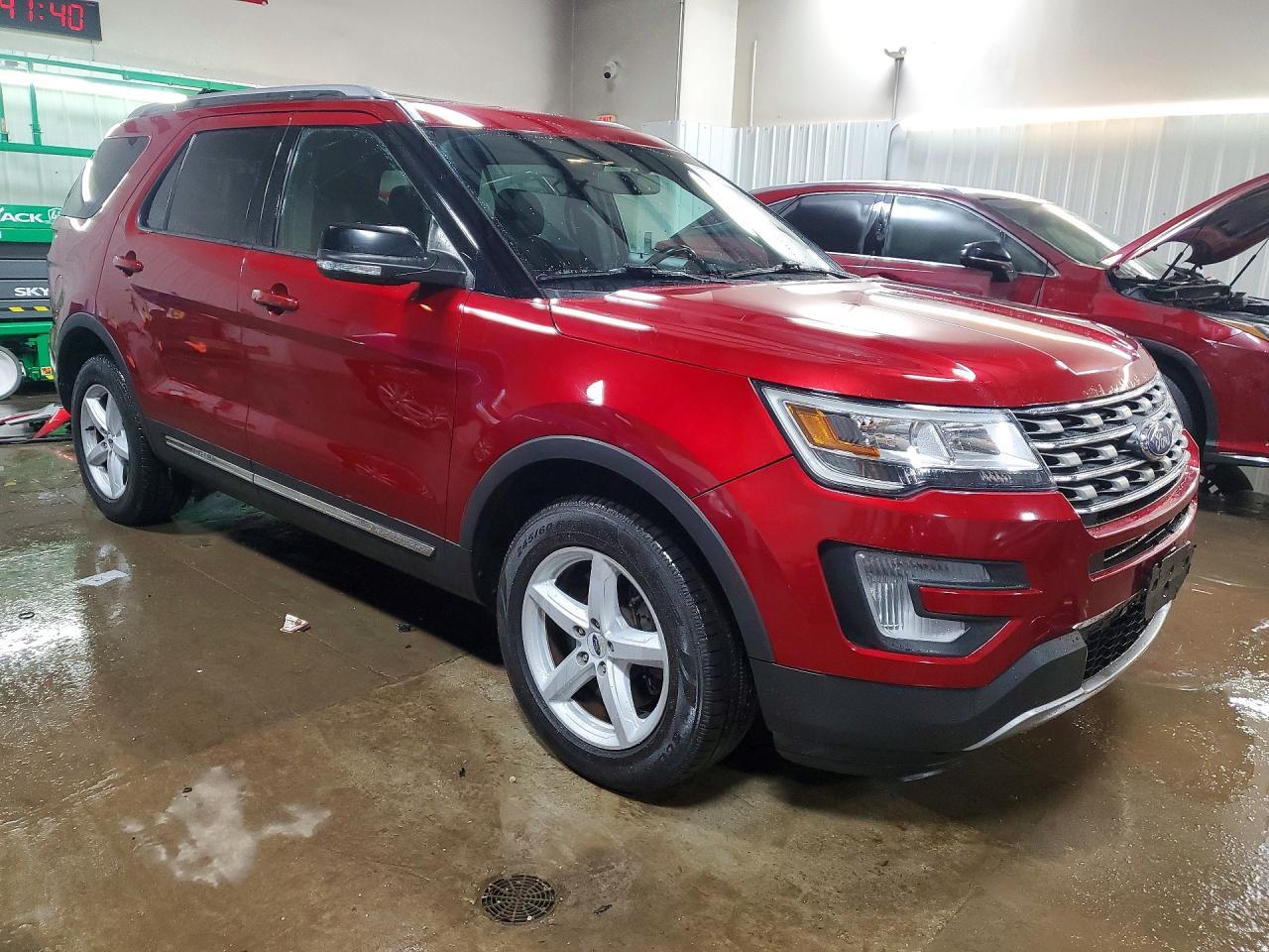 2017 Ford Explorer Xlt - Фото 4