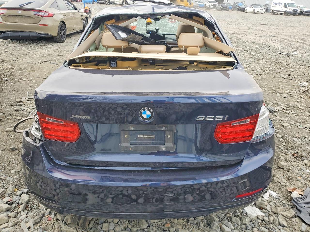 2015 BMW 328 Xi Sulev - Image 6