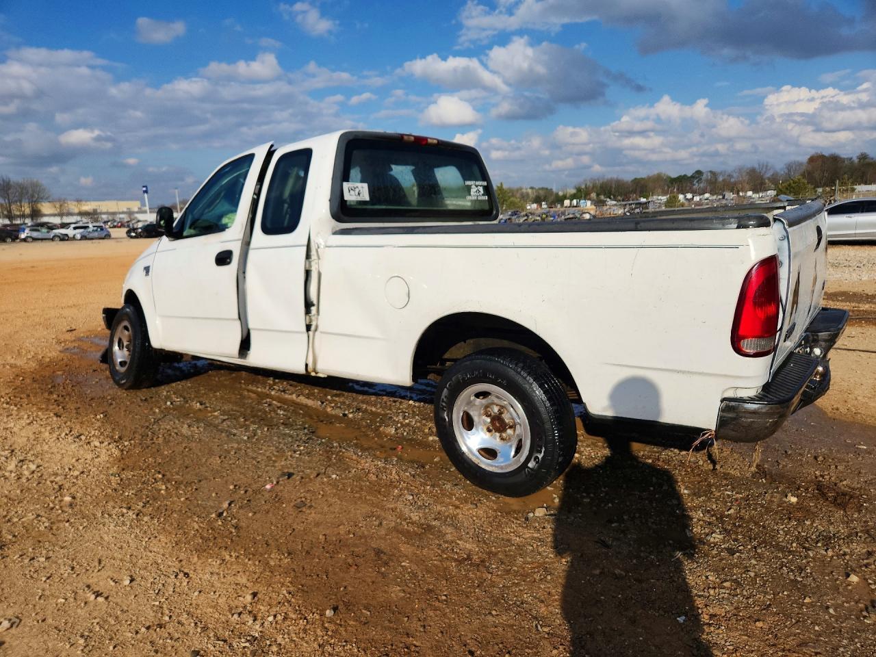 2000 Ford F150 - Фото 2