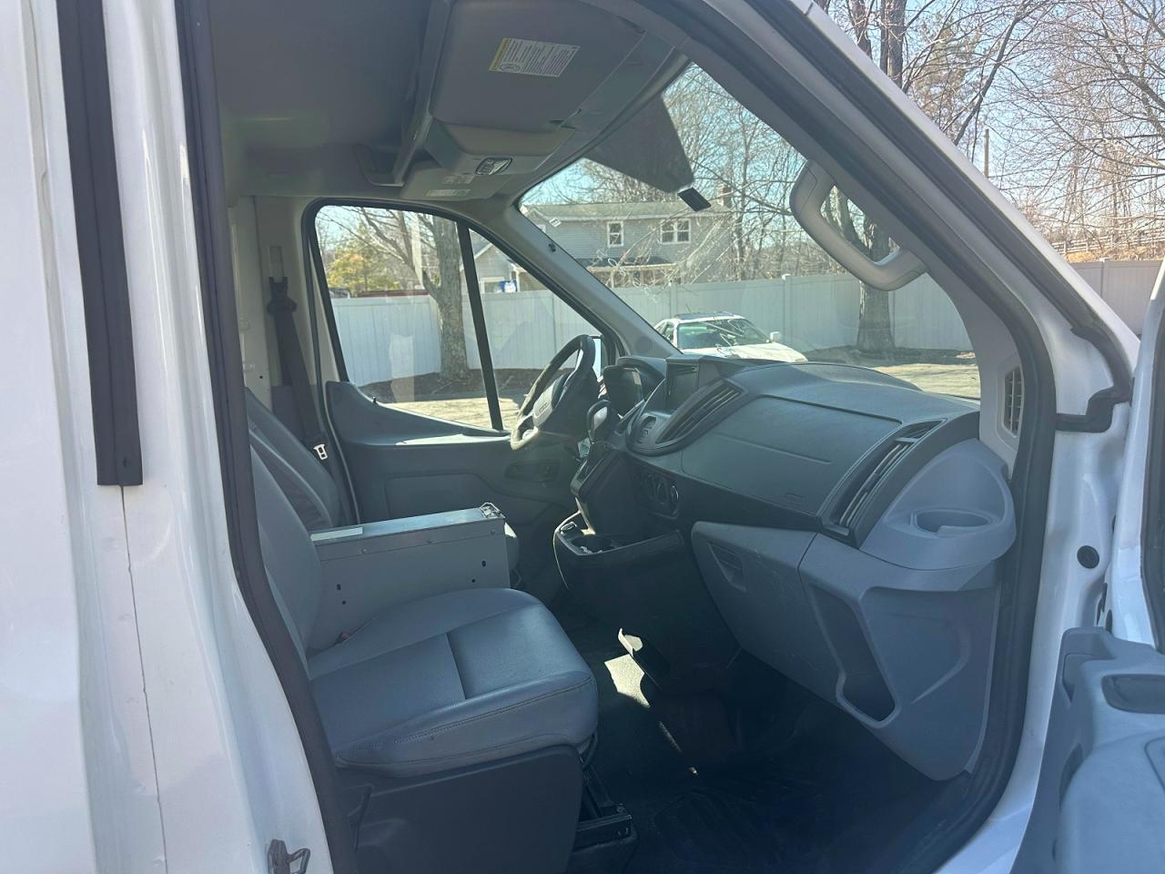 2017 Ford Transit T-350 - Image 5