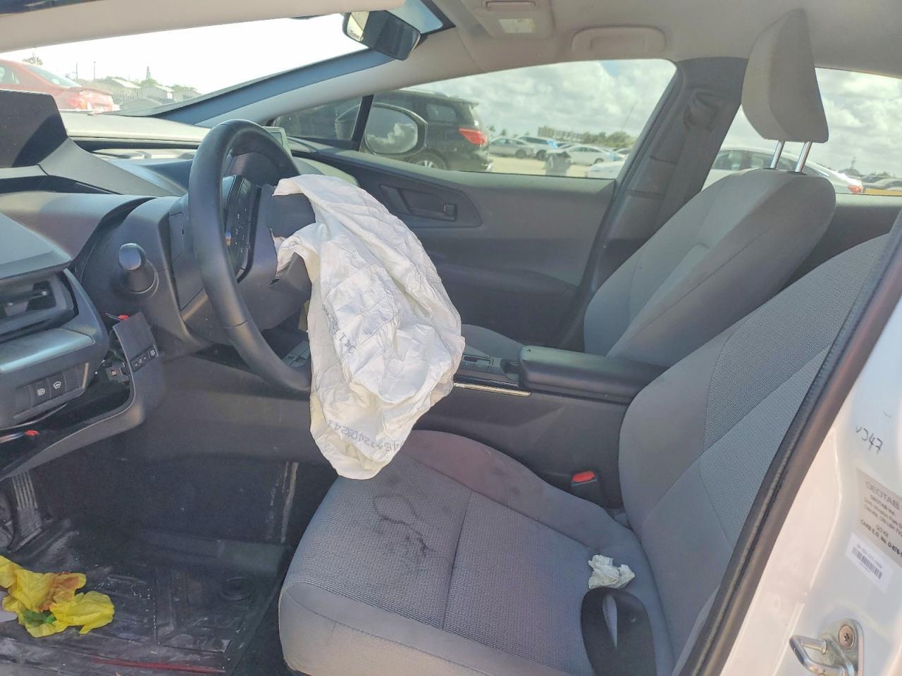 2024 Toyota Prius Le - Фото 7