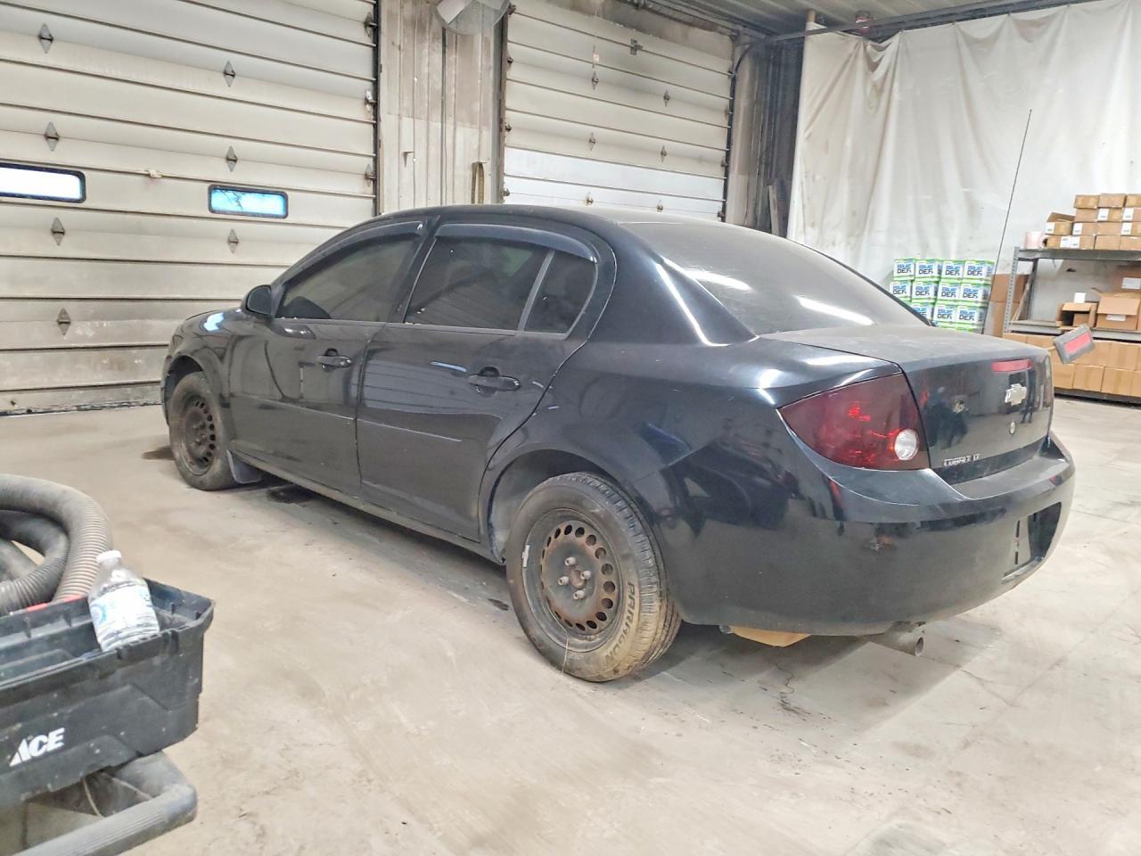 2010 Chevrolet Cobalt 1Lt - Фото 2