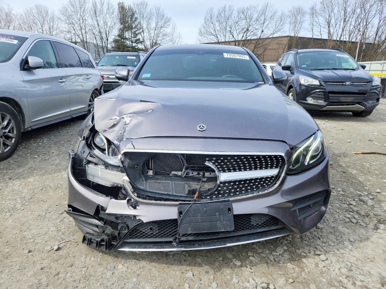 2019 Mercedes-Benz E 300 4Matic - Фото 5