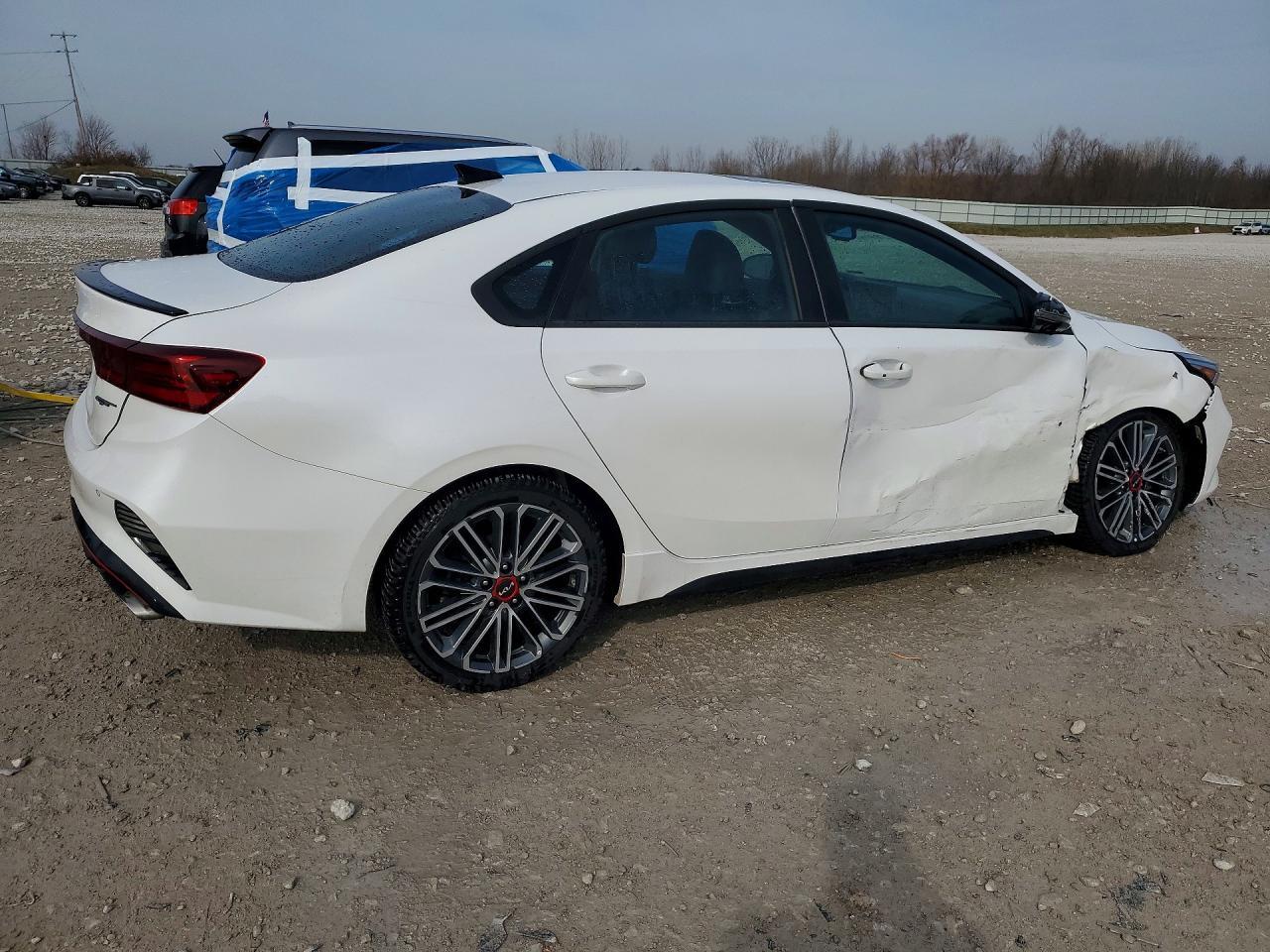 2023 Kia Forte Gt - Image 3