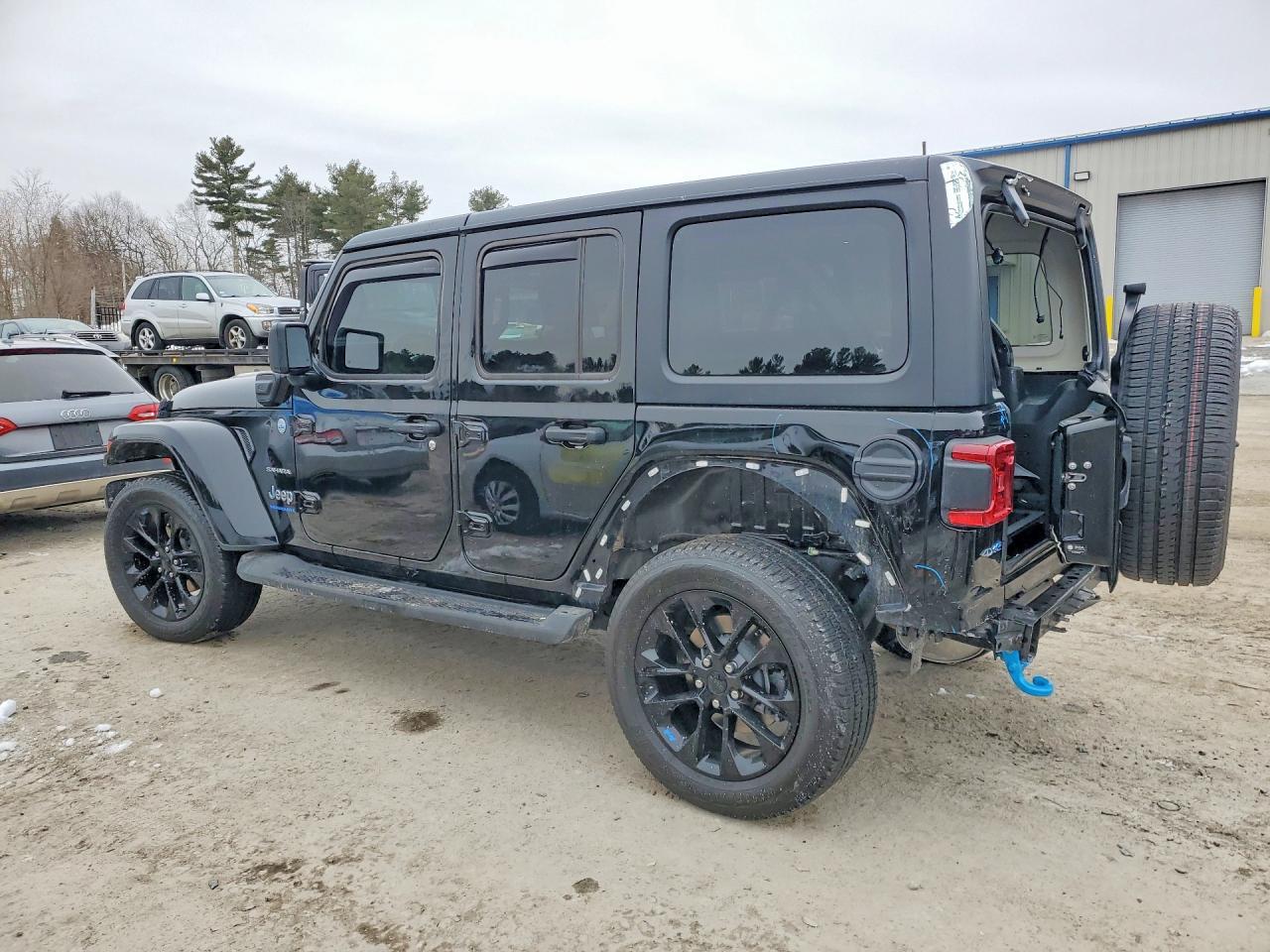 2023 Jeep Wrangler Sahara 4Xe - Image 2