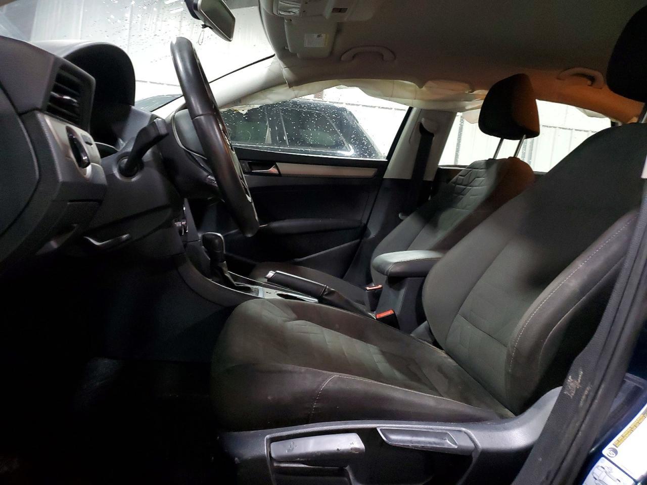 2021 Volk Passat - Image 7