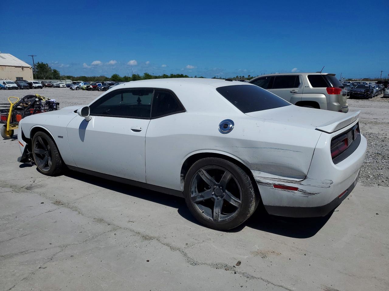 2019 Dodge Challenger R - Фото 2