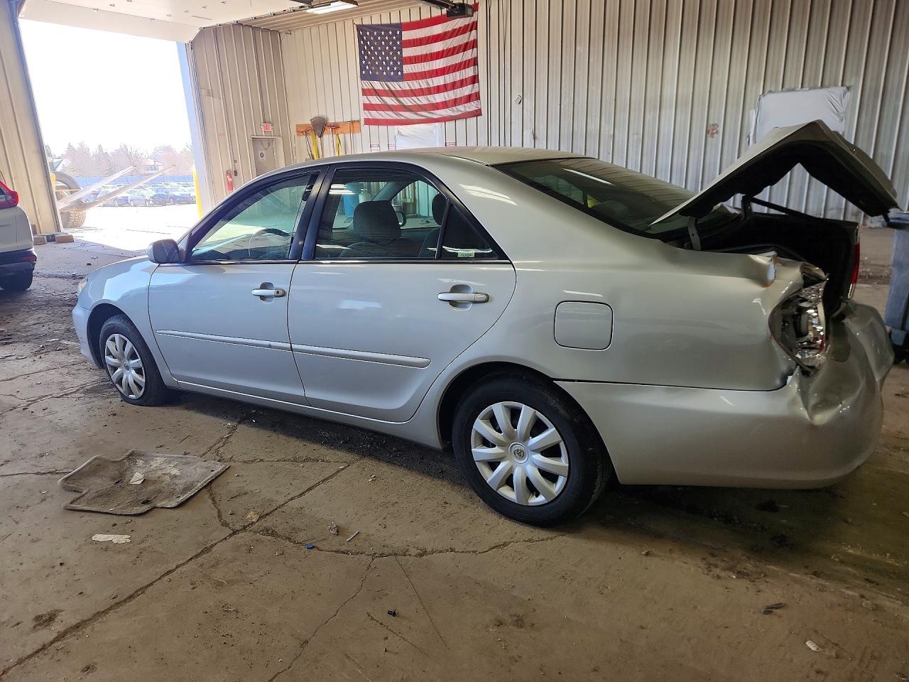 2006 Toyota Camry Le - Image 2