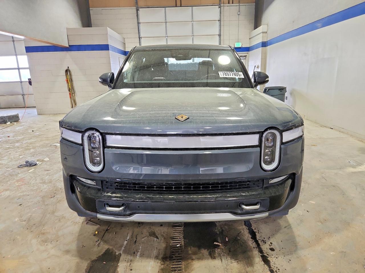 2022 Rivian R1T Adventure - Фото 5