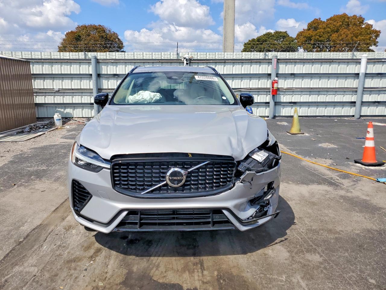2024 Volvo Xc60 Plus - Image 5