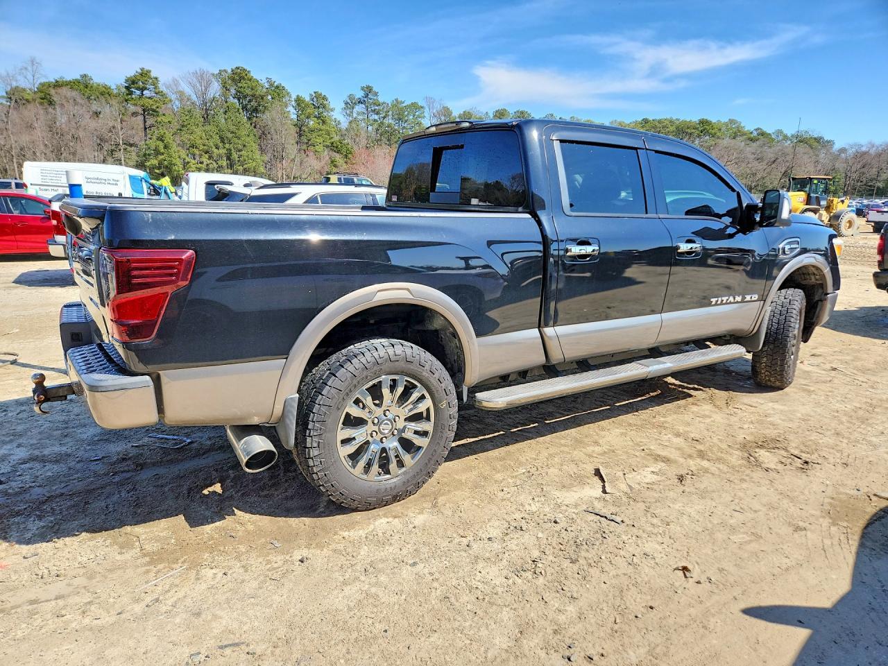 2016 Nissan Titan Xd Platinum Reserve - Image 3