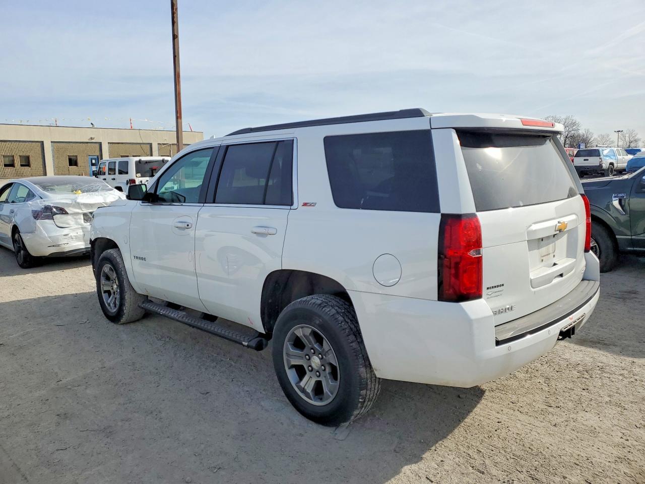 2017 Chevrolet Tahoe K1500 Lt - Фото 2