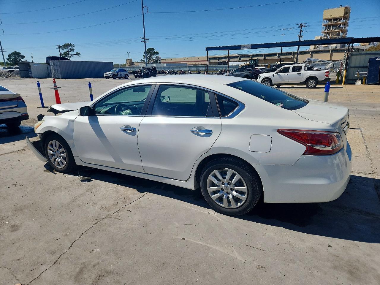 2013 Nissan Altima 2.5 - Фото 2