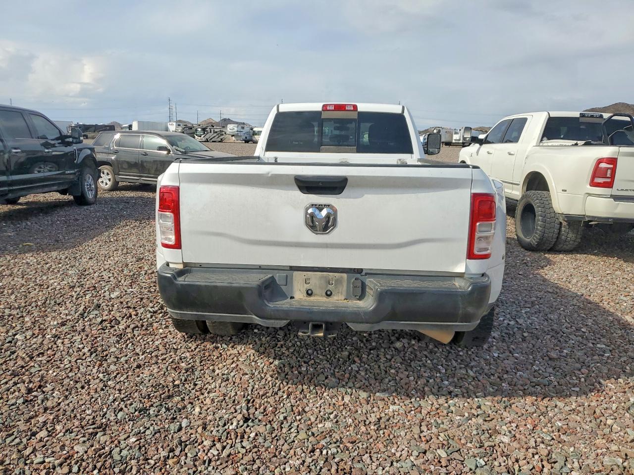 2022 Ram 3500 Tradesman - Фото 6