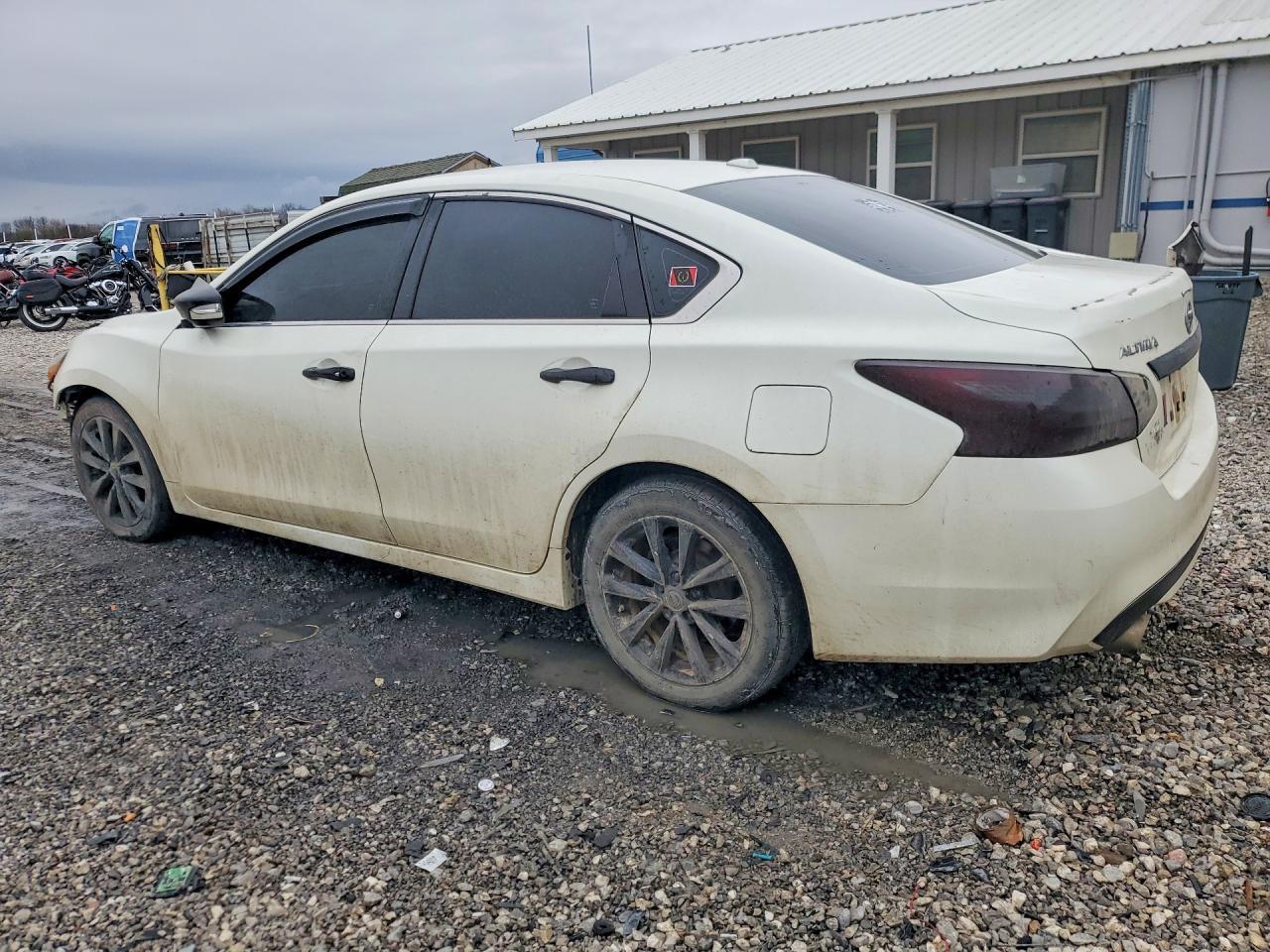 2016 Nissan Altima 2.5 - Фото 2