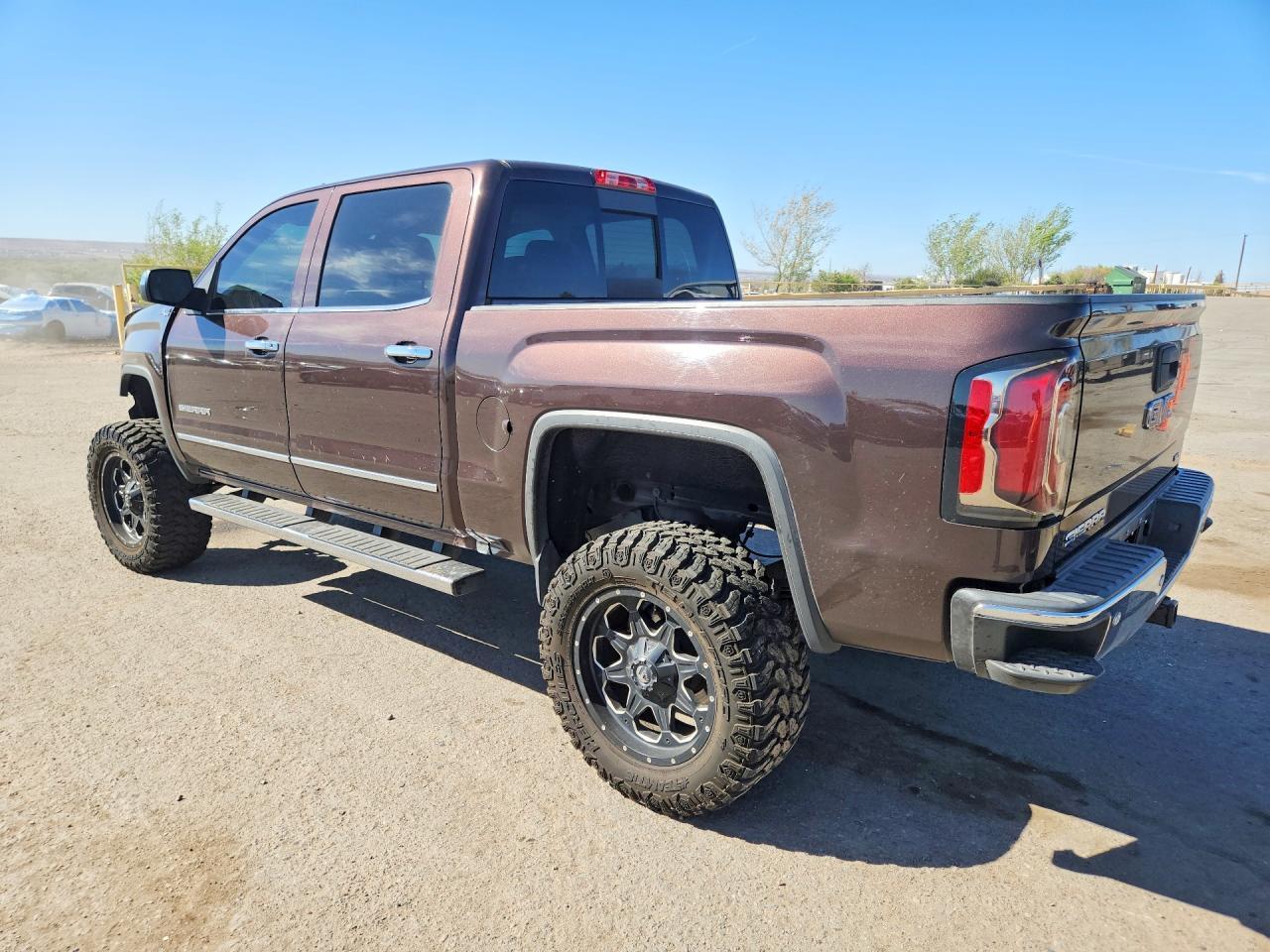 2016 GMC Sierra K1500 Slt - Image 2