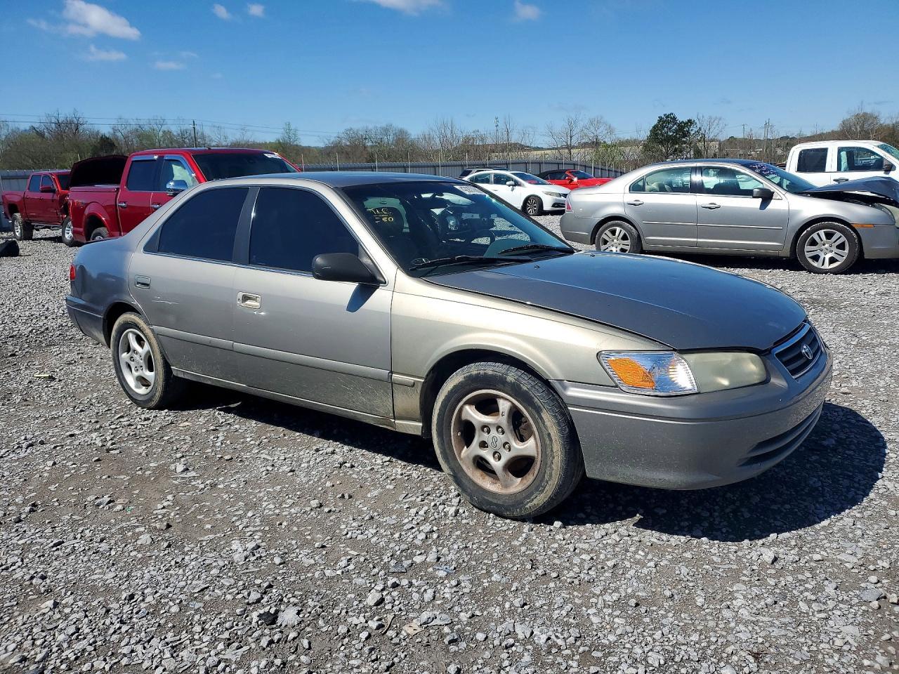 2000 Toyota Camry Le - Фото 4