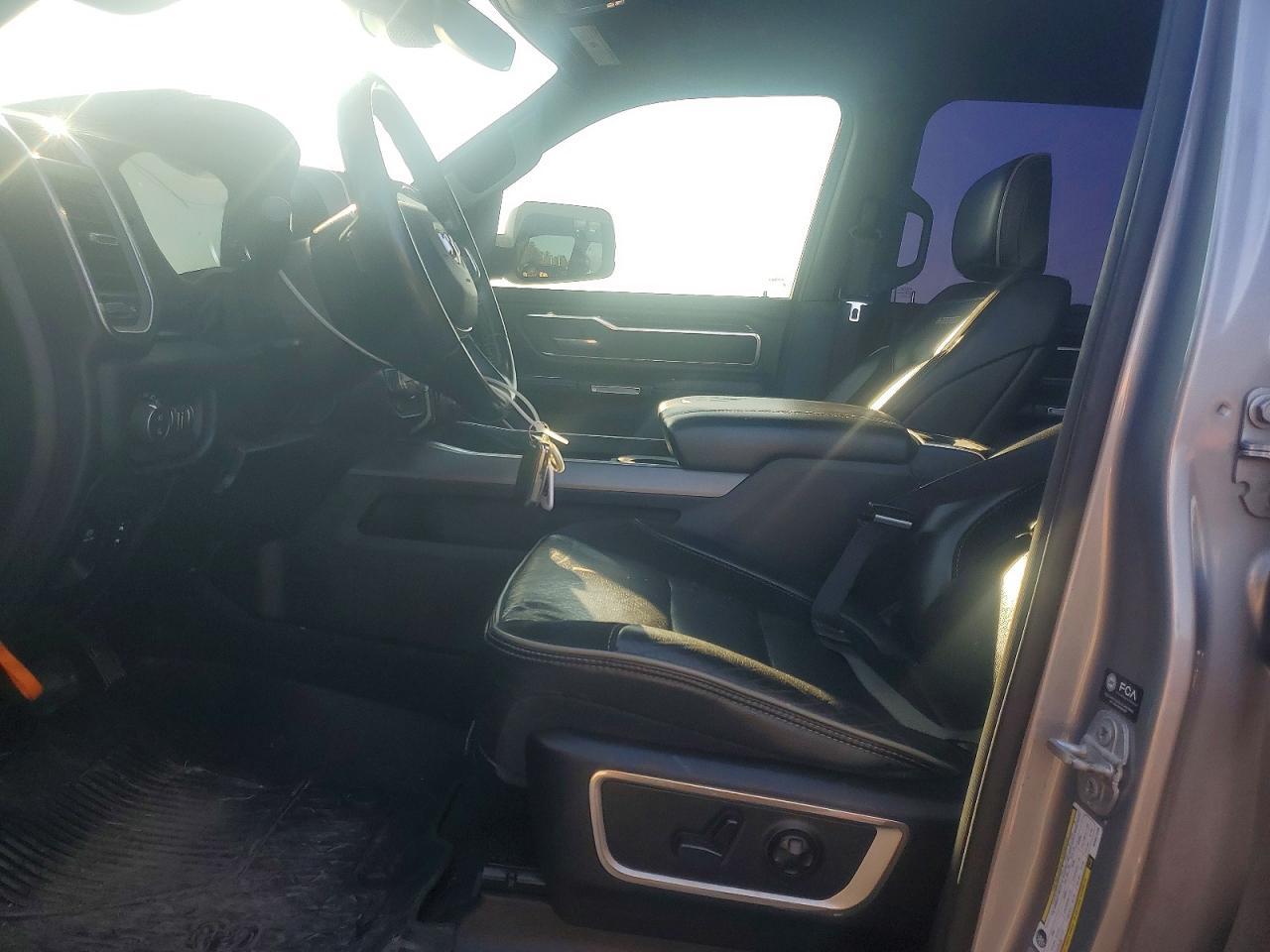 2021 Ram 1500 Laramie - Фото 7