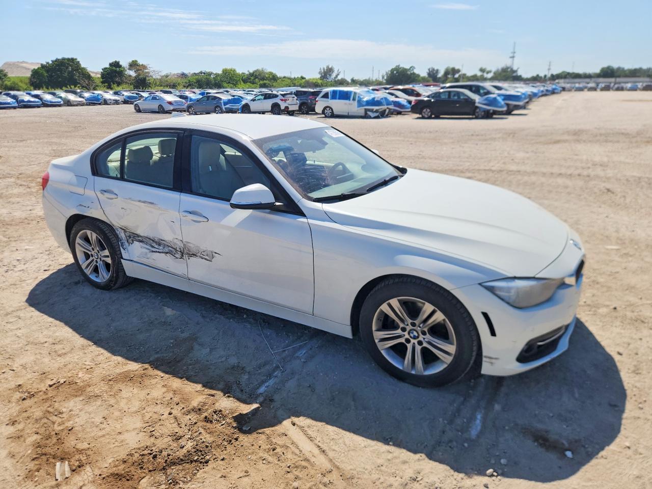 2016 BMW 328 I Sulev - Image 4