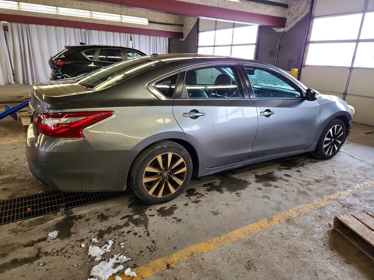 2018 Nissan Altima 2.5 Sl - Image 3