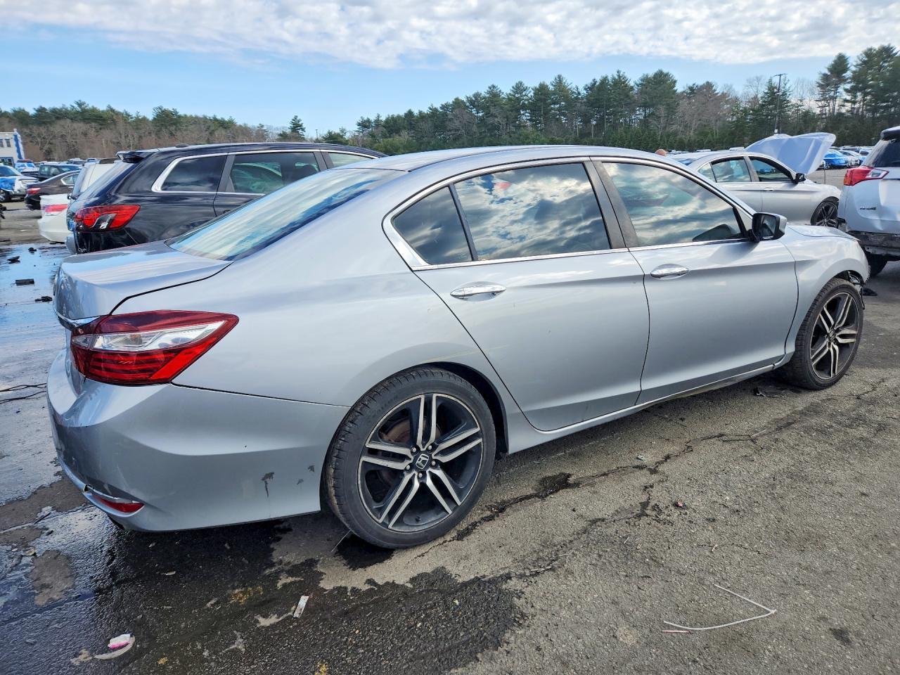 2017 Honda Accord Lx - Фото 3