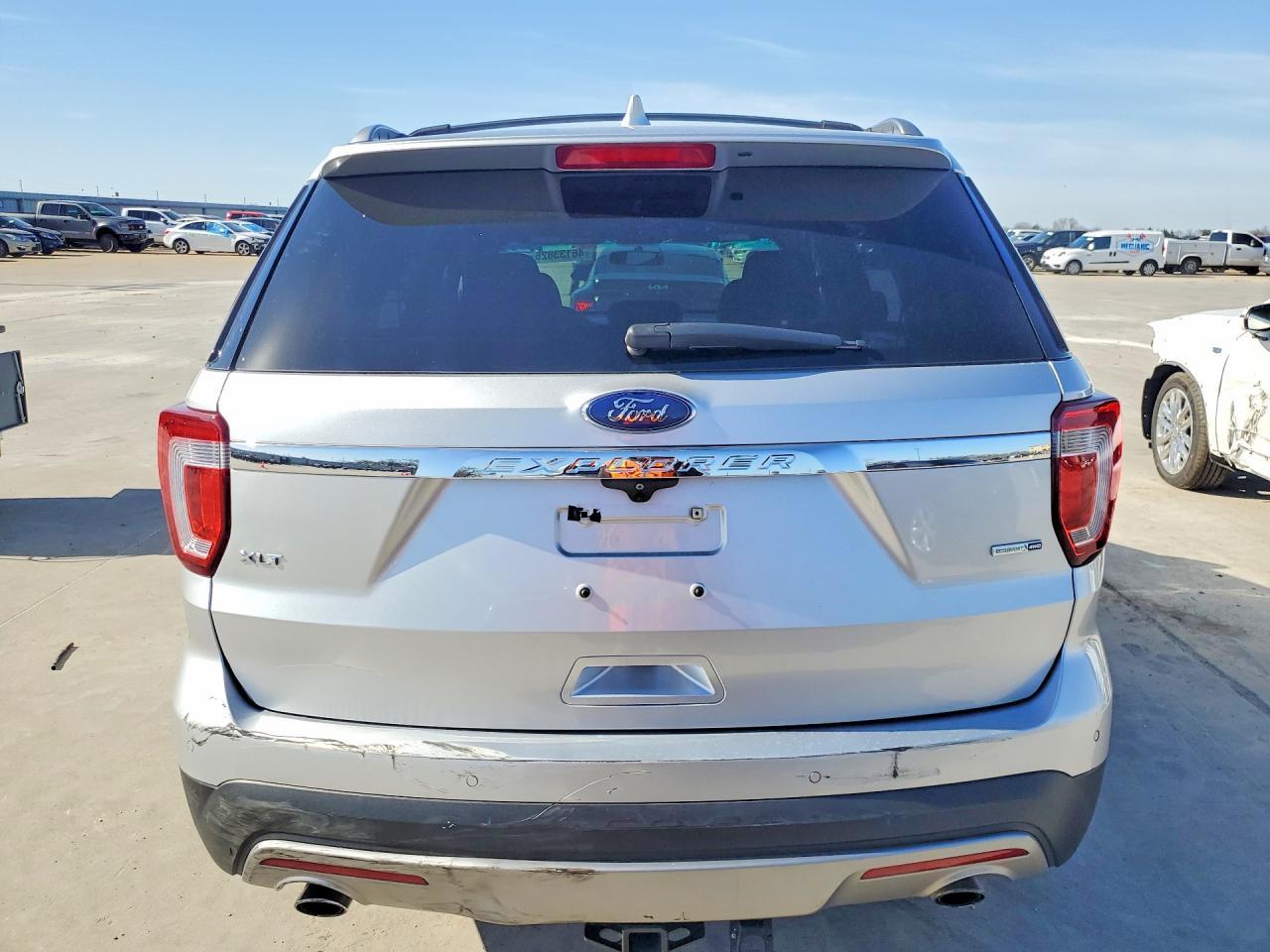 2016 Ford Explorer Xlt - Фото 6