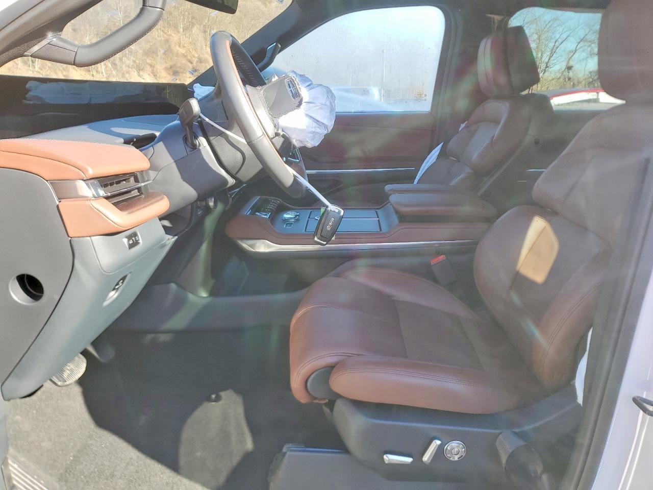 2025 Lincoln Navigator Reserve - Фото 7