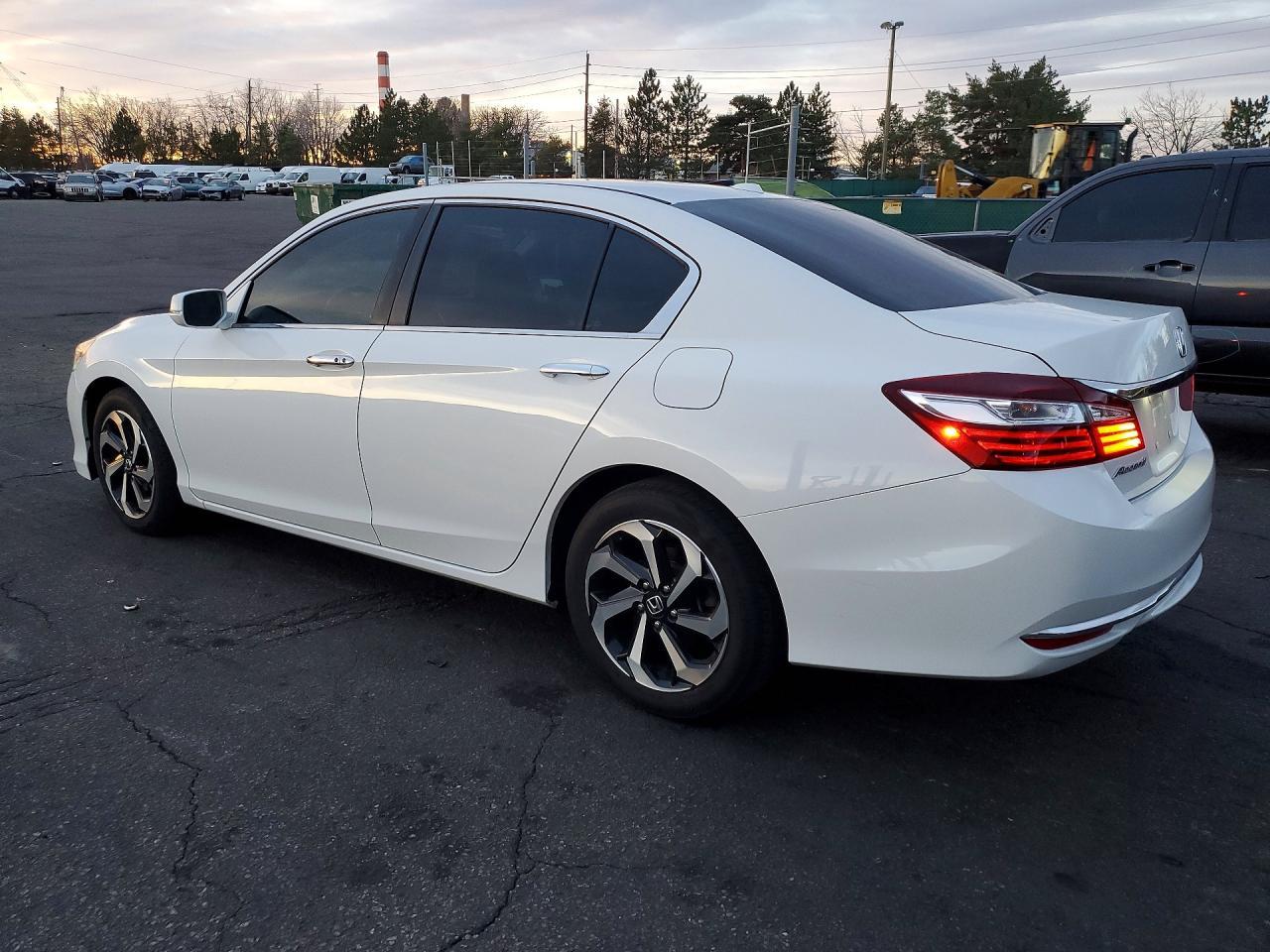 2017 Honda Accord Exl - Image 2