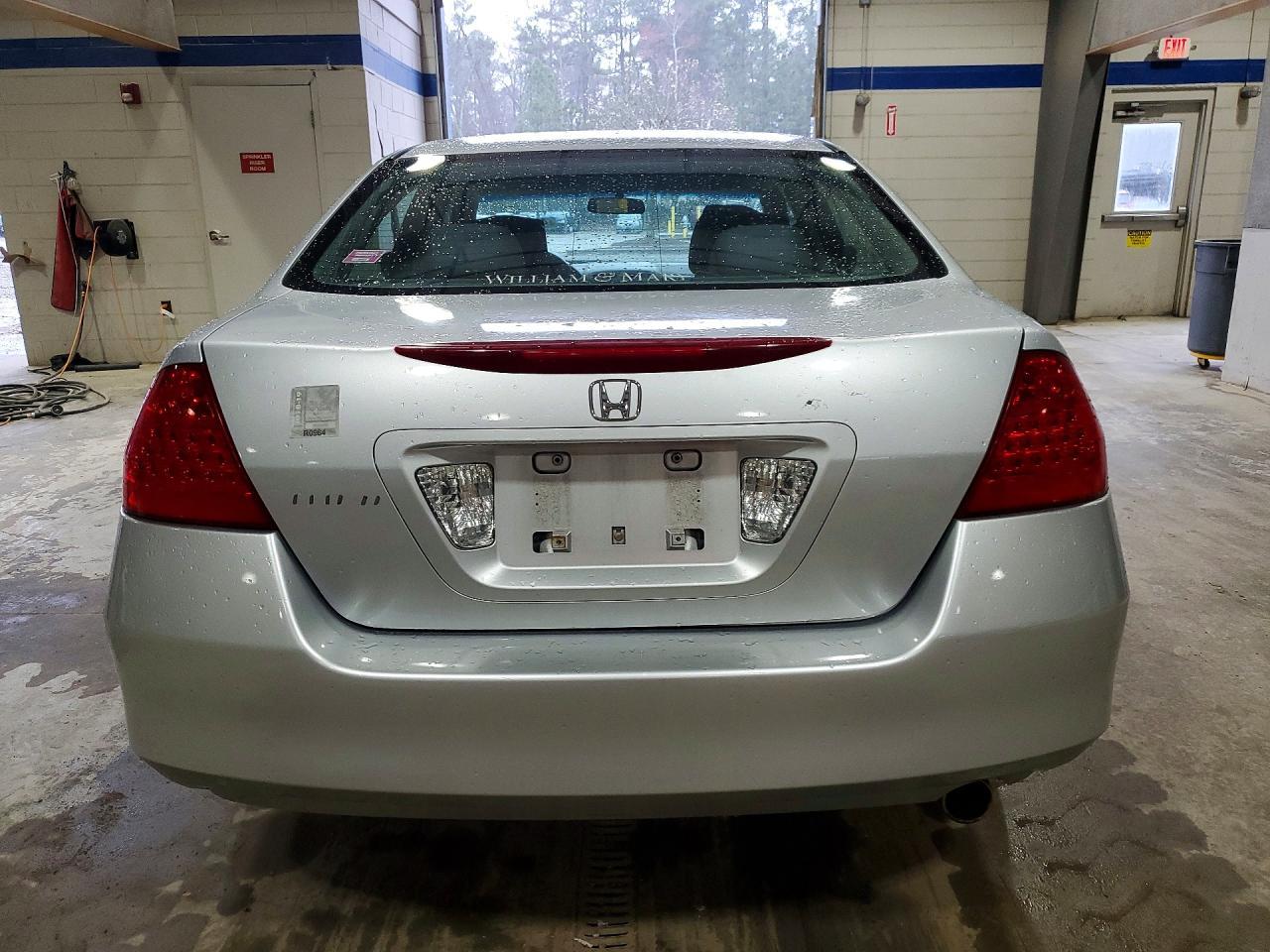 2007 Honda Accord - Image 6