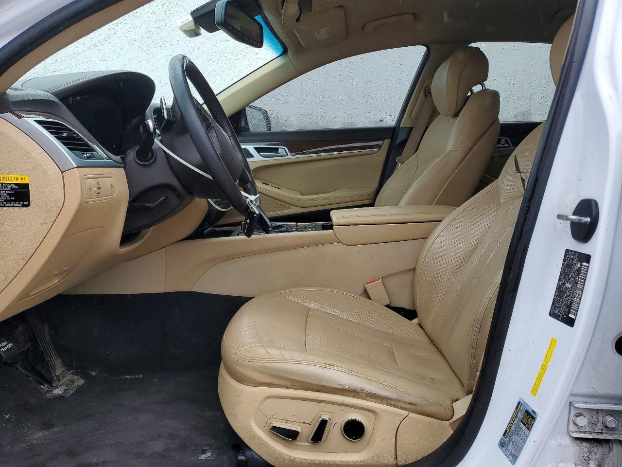 2015 Hyundai Genesis 3.8L - Image 7
