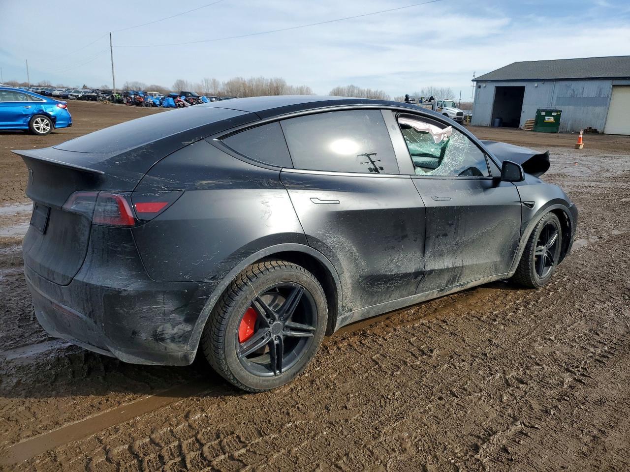 2023 Tesla Model Y - Image 3