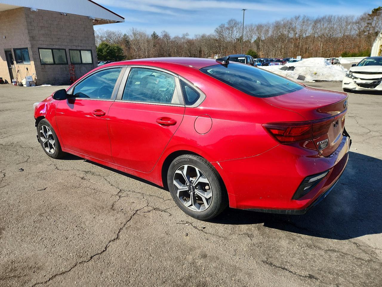 2020 Kia Forte Lxs - Фото 2