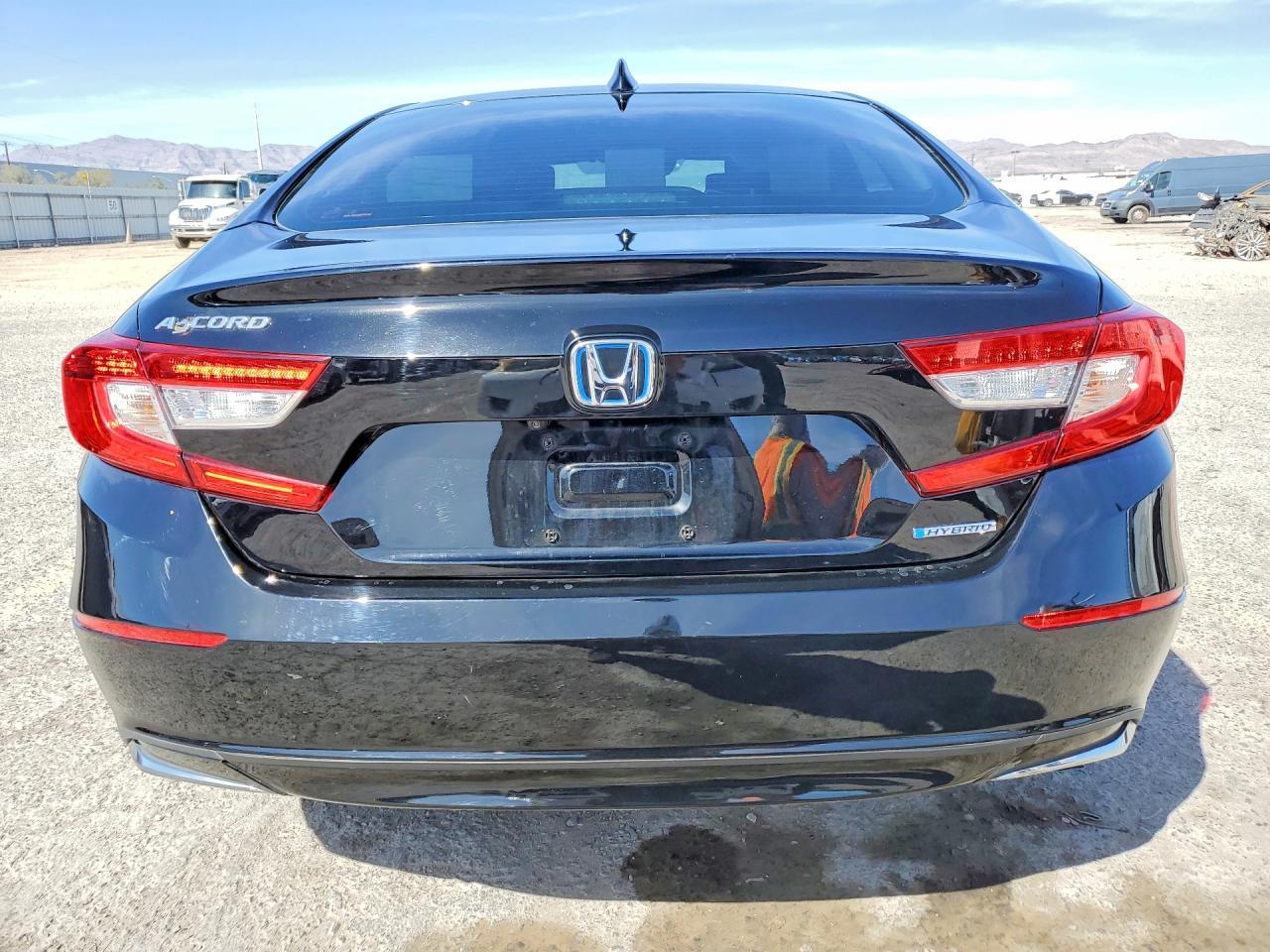 2021 Honda Accord Hybrid - Image 6