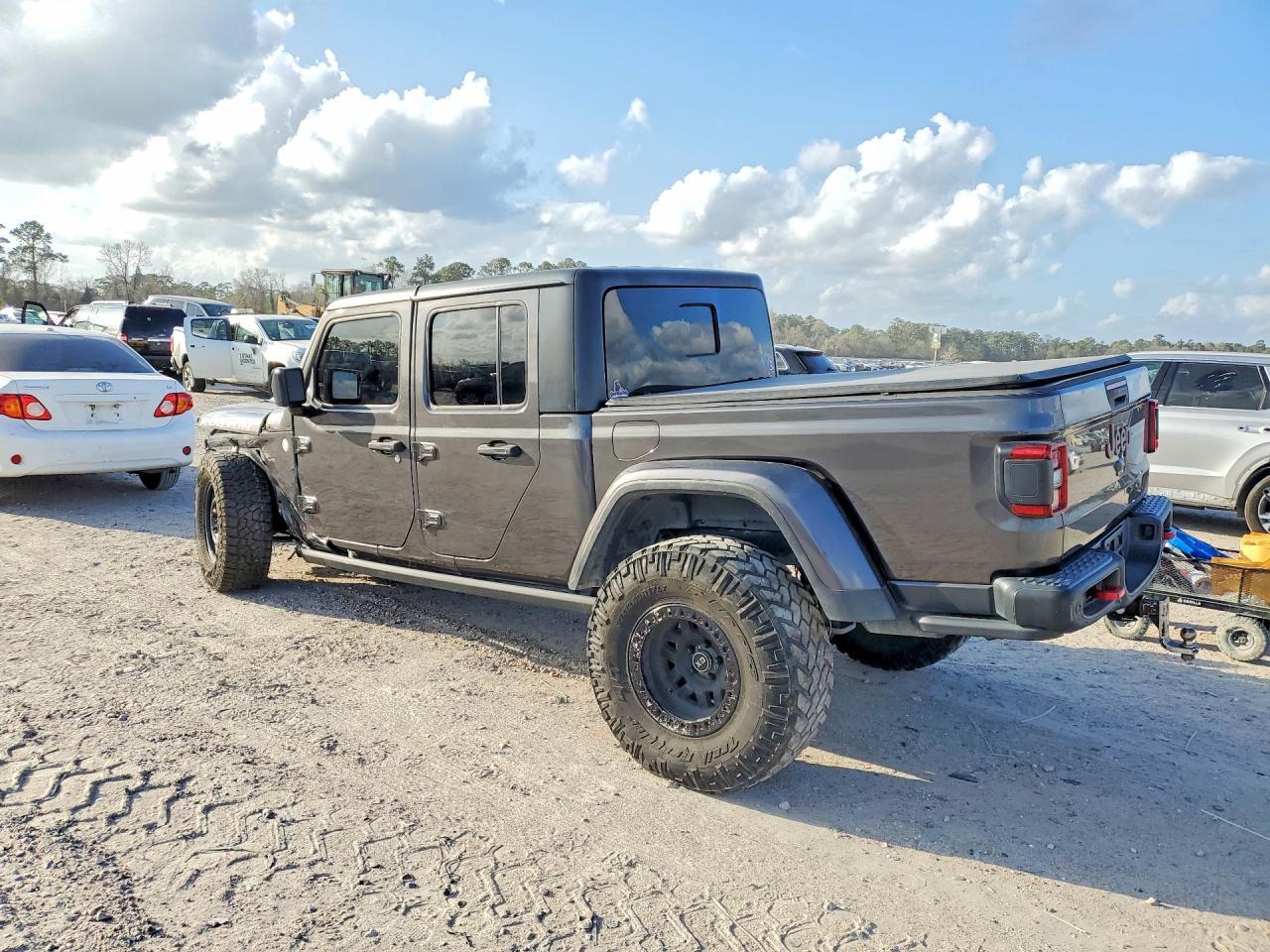 2020 Jeep Gladiator Rubicon - Фото 2