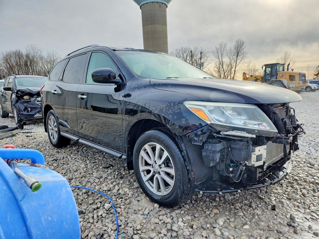 2014 Nissan Pathfinder Sv - Image 4