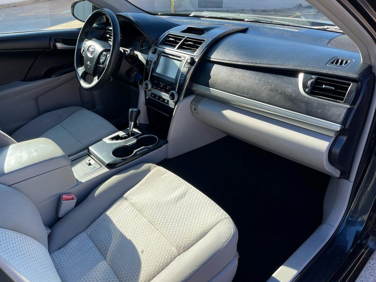 2013 Toyota Camry L - Image 5