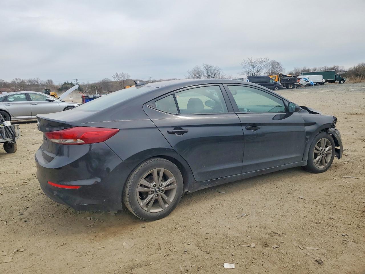2018 Hyundai Elantra Sel - Image 3