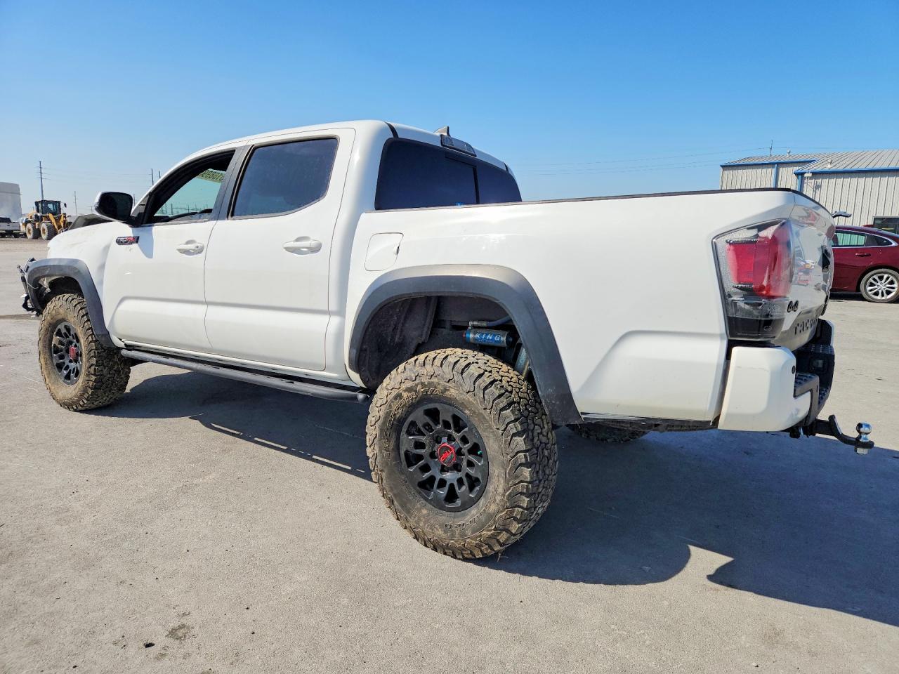 2018 Toyota Tacoma Trd Pro - Image 2