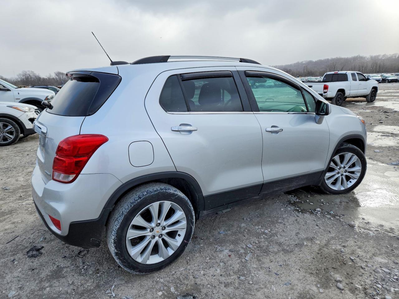 2017 Chevrolet Trax Premier - Image 3