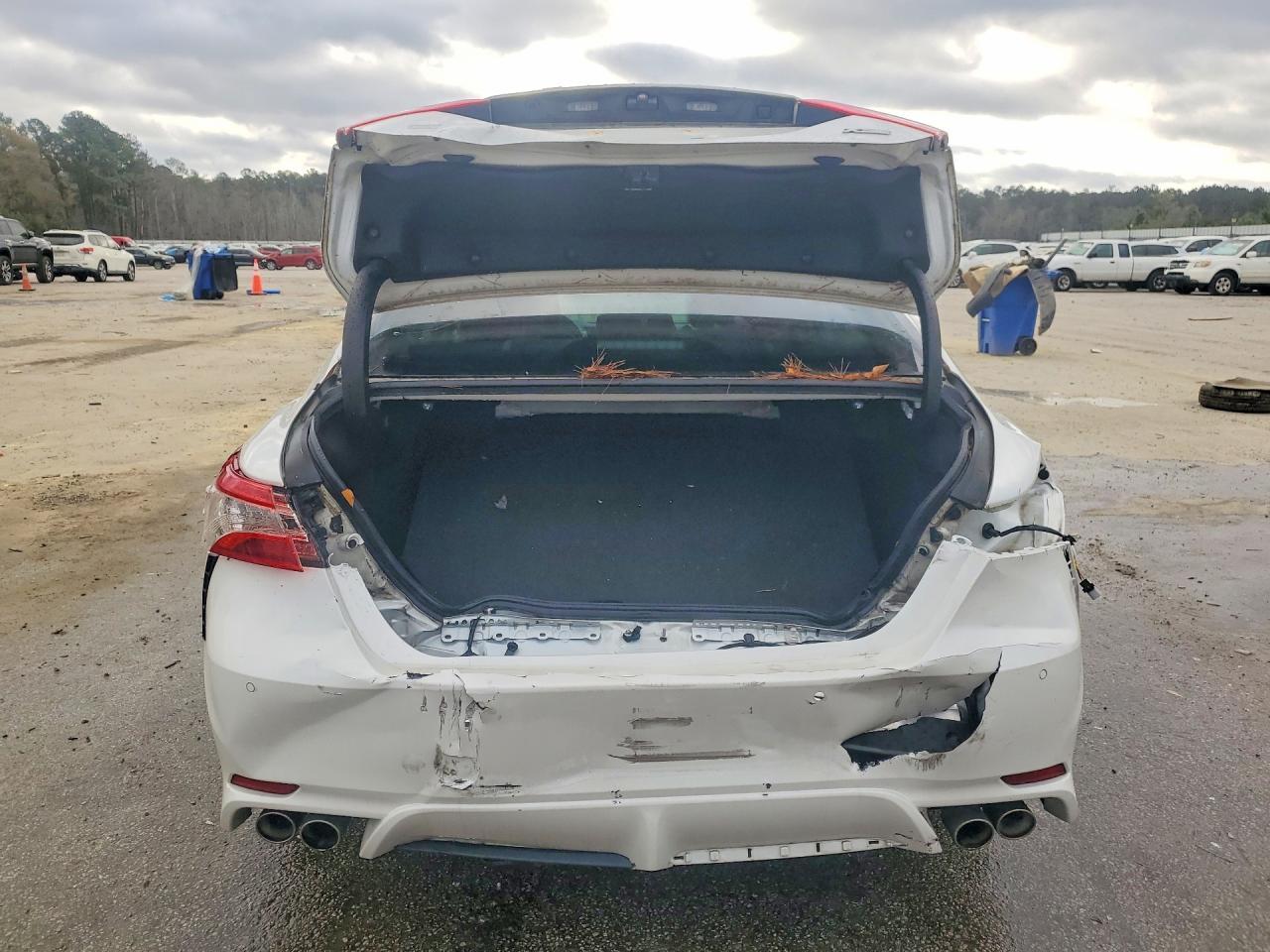 2020 Toyota Camry Xse V6 - Фото 6