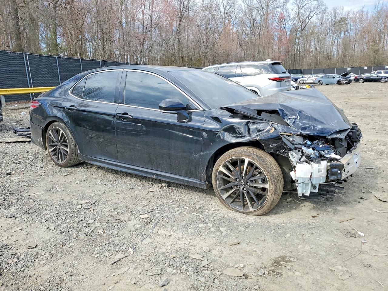 2020 Toyota Camry Xse - Фото 4