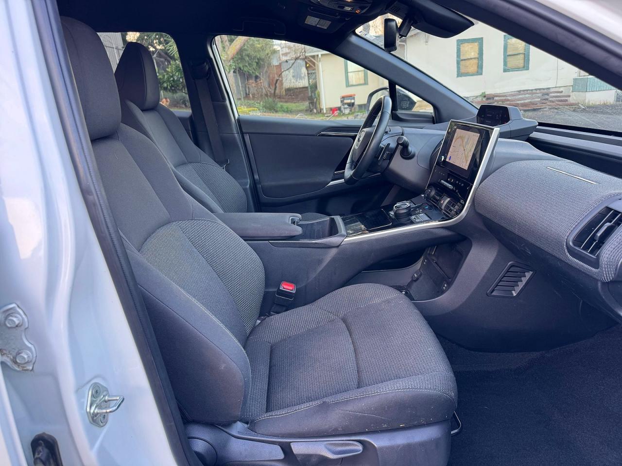 2023 Subaru Solterra Premium - Image 5