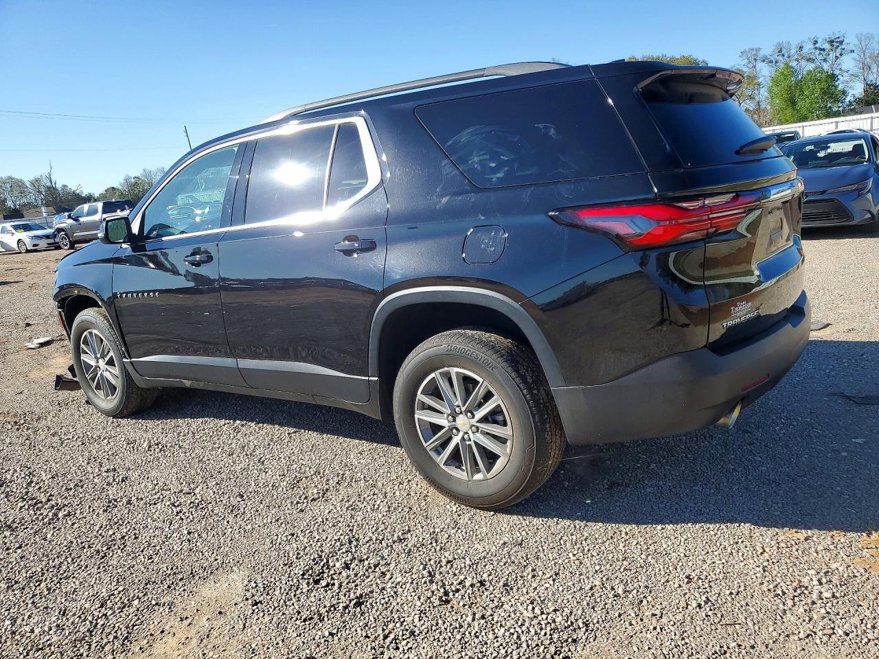 2023 Chevrolet Traverse - Фото 2