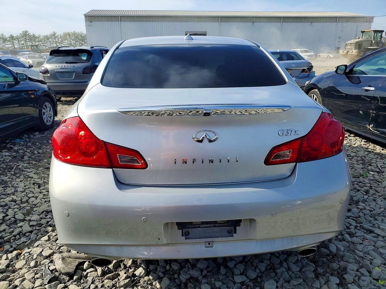 2011 Infiniti G37 Sedan X - Фото 6