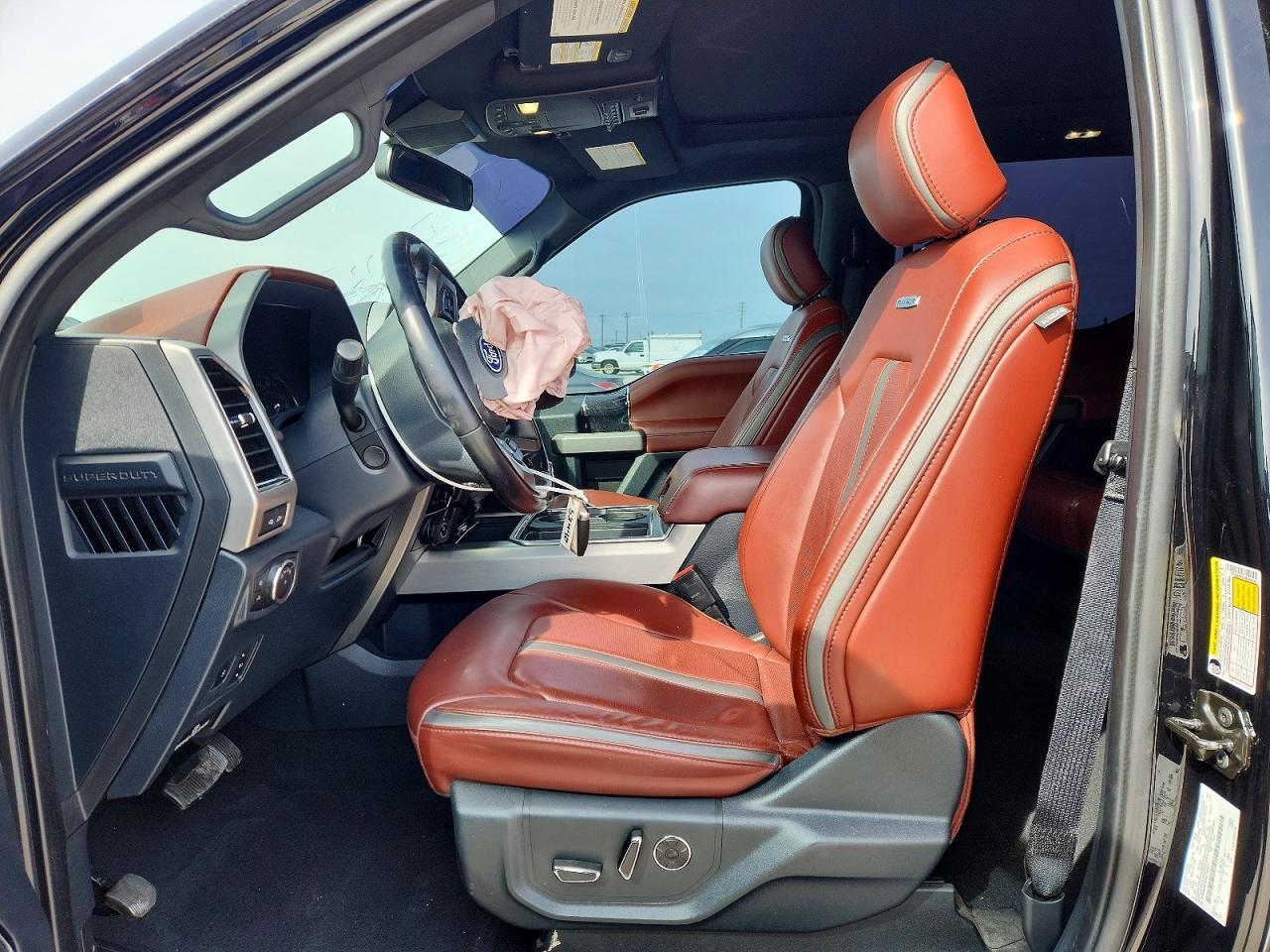 2022 Ford F250 Super Duty - Image 7