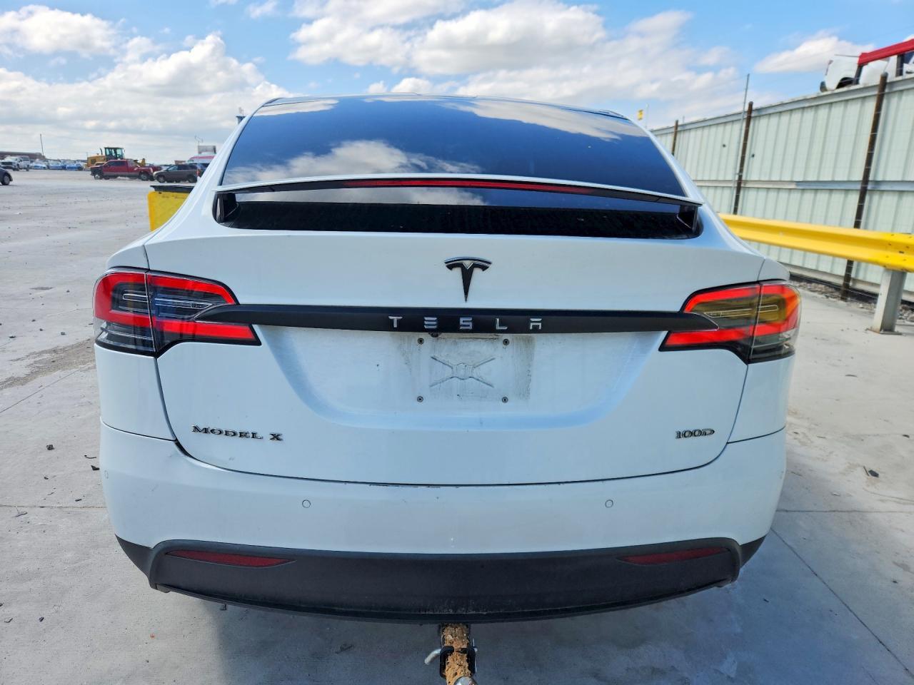 2018 Tesla Model X - Фото 6