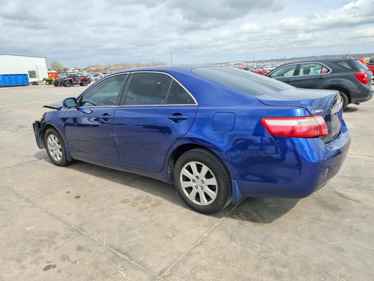 2007 Toyota Camry Le - Image 2