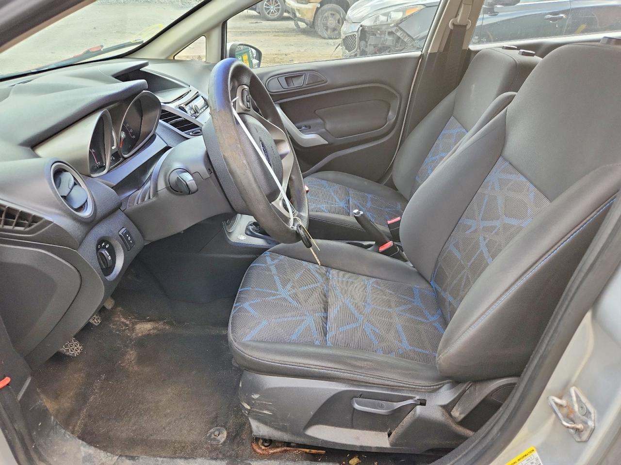 2013 Ford Fiesta Se - Image 7