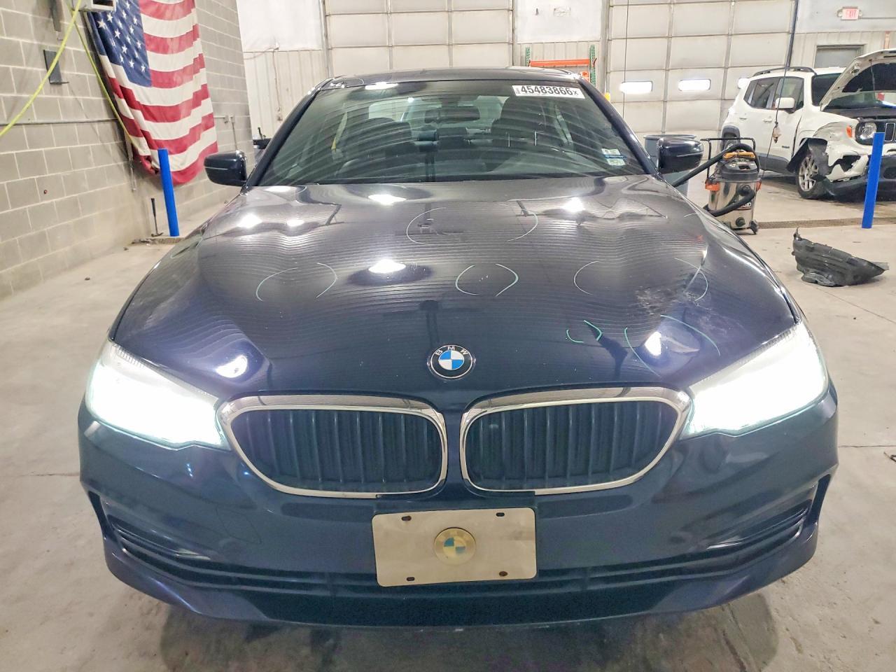 2018 BMW 530 Xi - Image 5